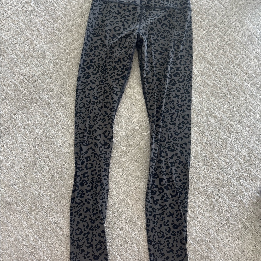 Athleta Elation Leopard Print Leggings